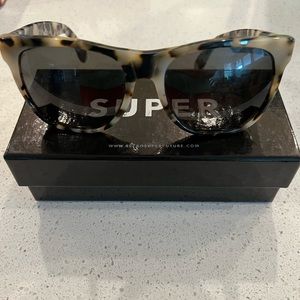 Super Sunglasses